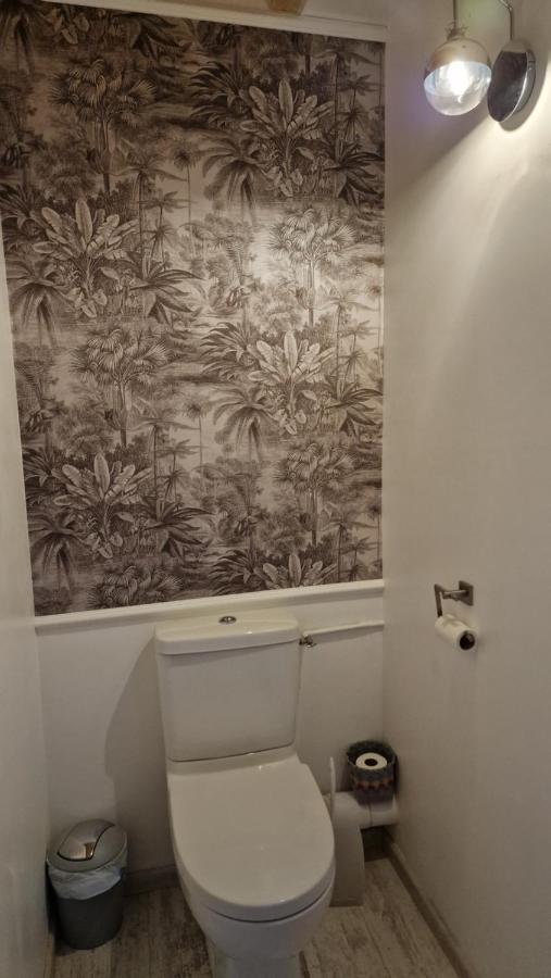Domaine Le Puits Du Moulin Bed & Breakfast Comberjon Екстериор снимка