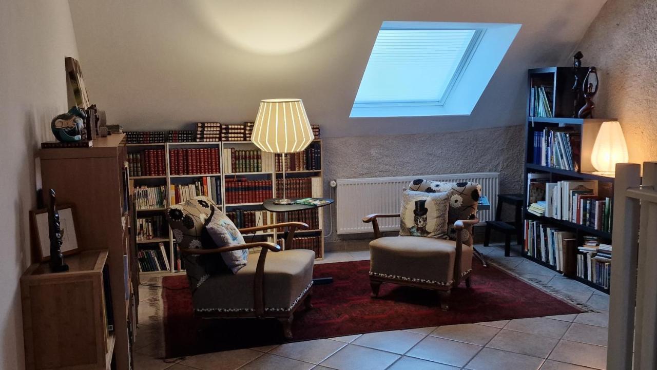 Domaine Le Puits Du Moulin Bed & Breakfast Comberjon Екстериор снимка