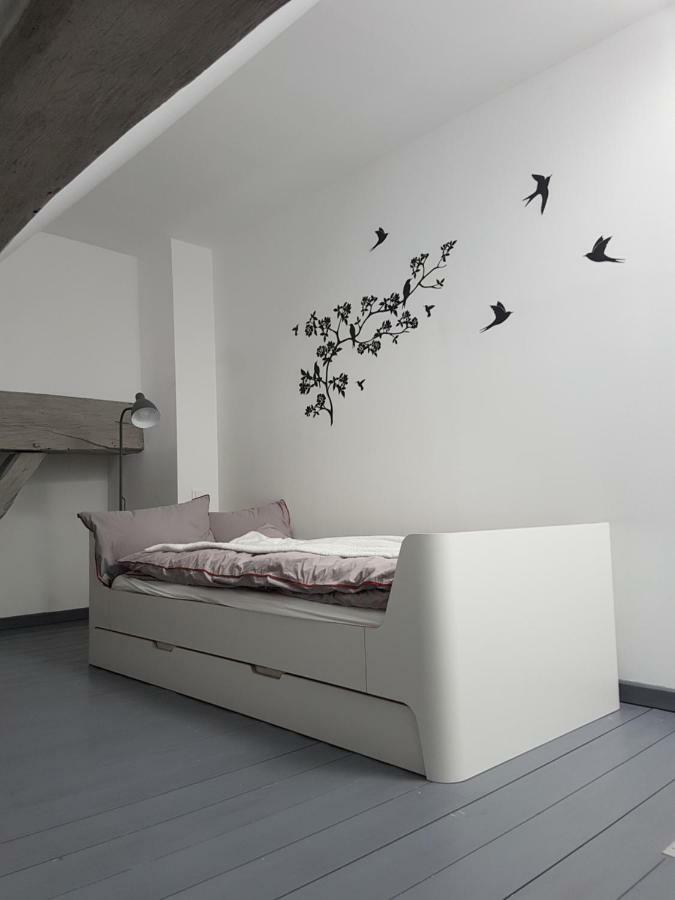 Domaine Le Puits Du Moulin Bed & Breakfast Comberjon Екстериор снимка